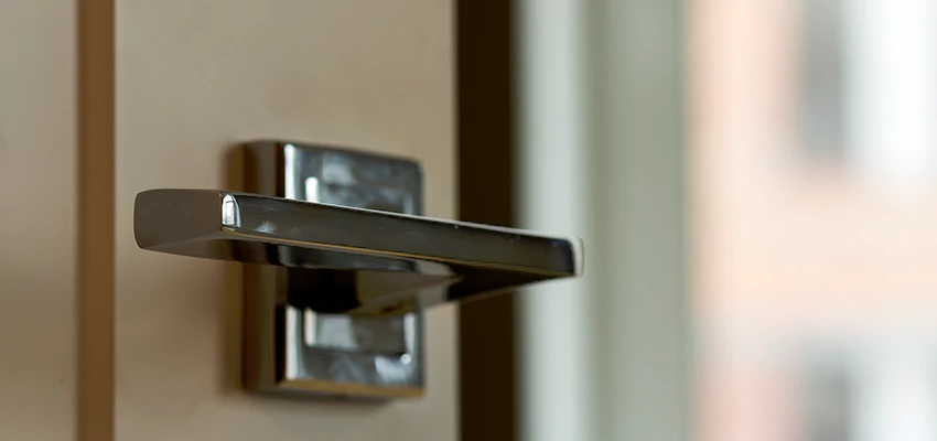 Door Lever Knob Repair in Chicago Heights, Illinois