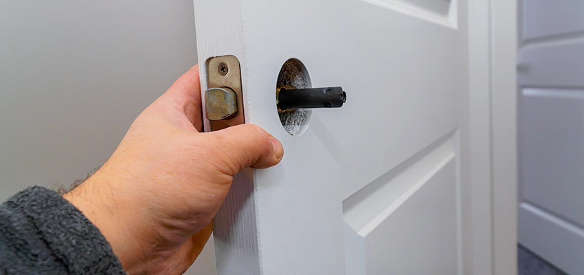 Nighttime Locksmith For Lock Repair in Chicago Heights, IL