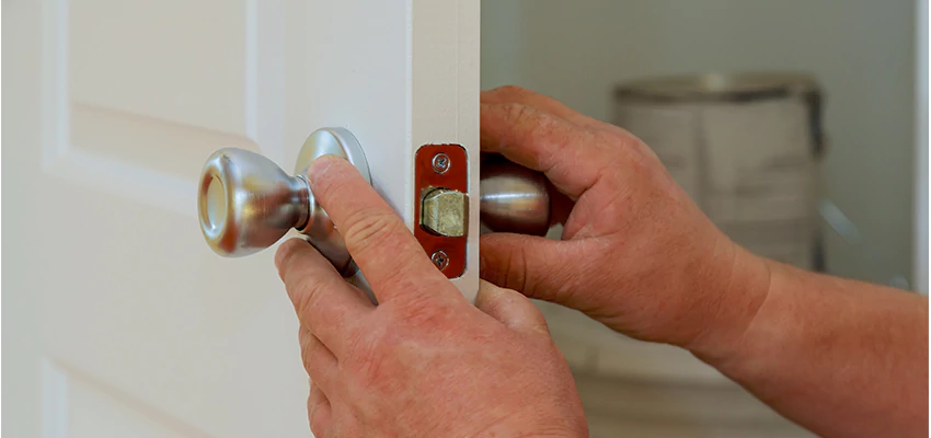 AAA Locksmiths For lock Replacement in Chicago Heights, Illinois